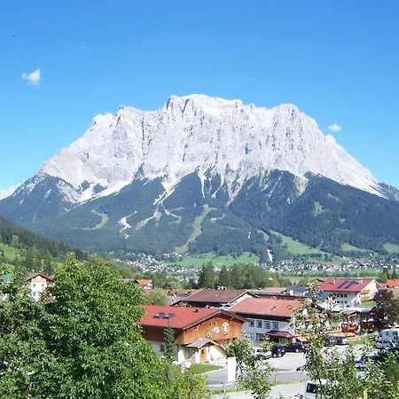 Haus Bergwelt Διαμέρισμα Lermoos