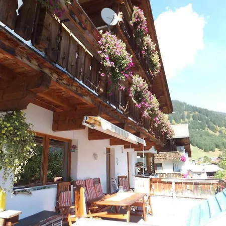 Haus Bergwelt Διαμέρισμα Lermoos